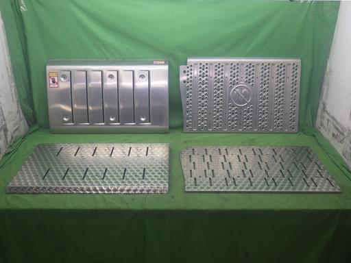 564608001　　クリックすると、もっと大きい画像を表示