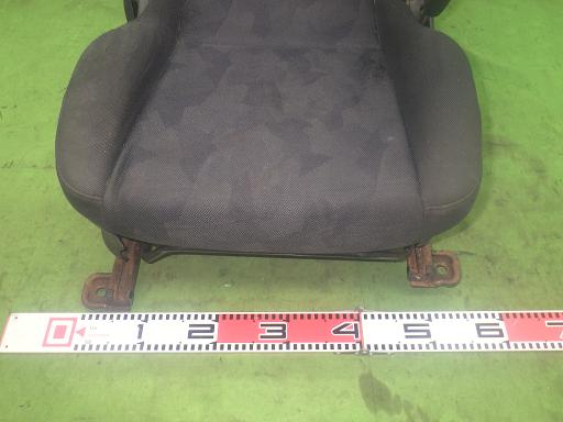 565732001　　クリックすると、もっと大きい画像を表示