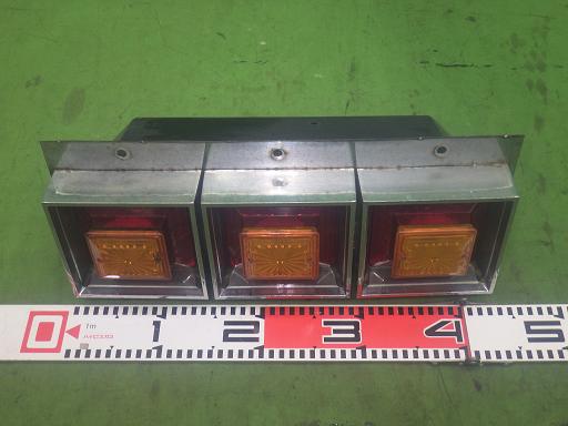 565798005　　クリックすると、もっと大きい画像を表示