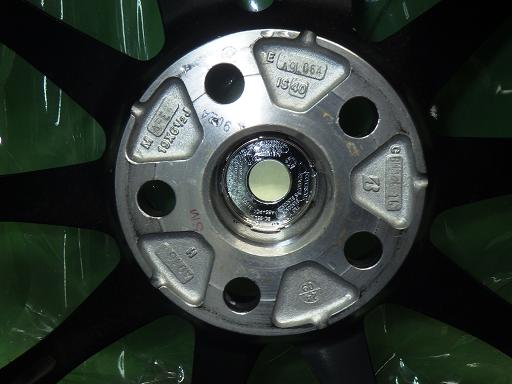 565811001　　クリックすると、もっと大きい画像を表示