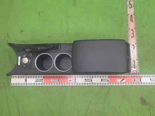 565919001　　クリックすると、もっと大きい画像を表示