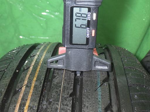 564860001　　クリックすると、もっと大きい画像を表示