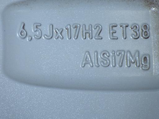 565736001　　クリックすると、もっと大きい画像を表示