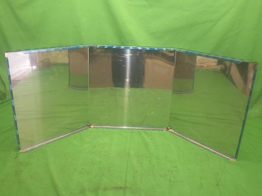 564842010　　クリックすると、もっと大きい画像を表示