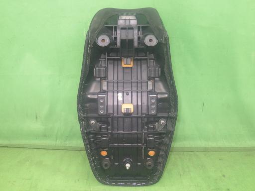 565732002　　クリックすると、もっと大きい画像を表示