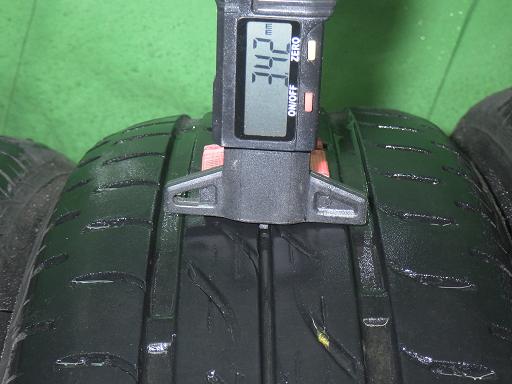 565775001　　クリックすると、もっと大きい画像を表示