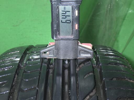 563587001　　クリックすると、もっと大きい画像を表示