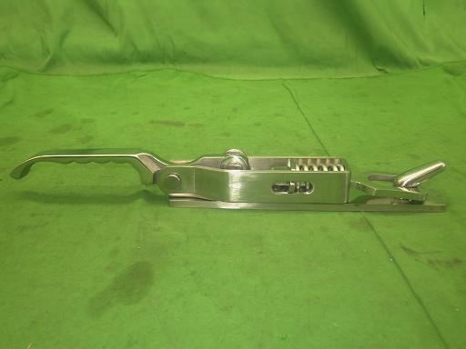 564762007　　クリックすると、もっと大きい画像を表示