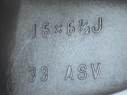 564832001　　クリックすると、もっと大きい画像を表示