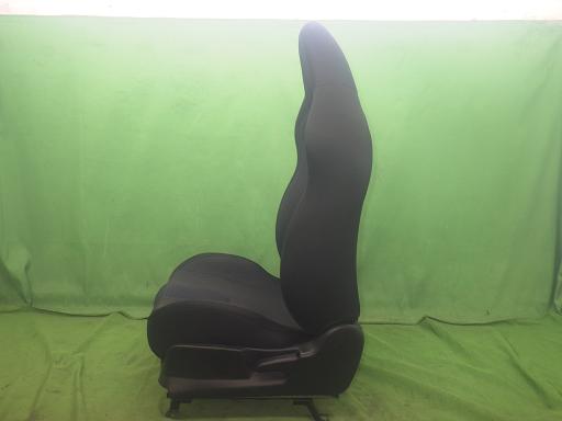 565792001　　クリックすると、もっと大きい画像を表示