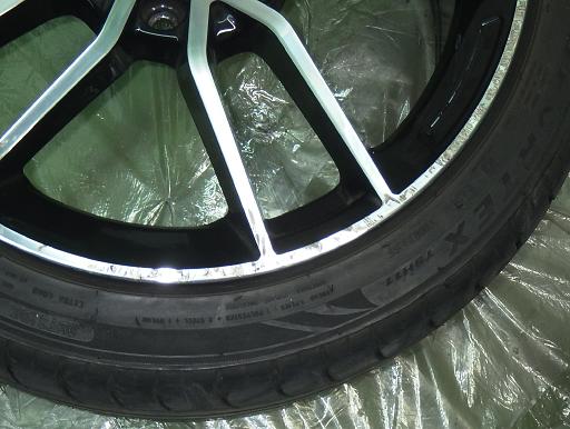 563629001　　クリックすると、もっと大きい画像を表示