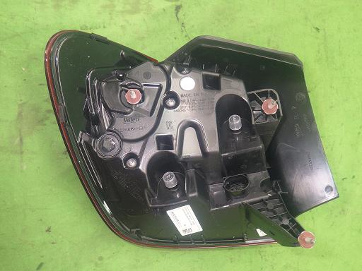 563928004　　クリックすると、もっと大きい画像を表示