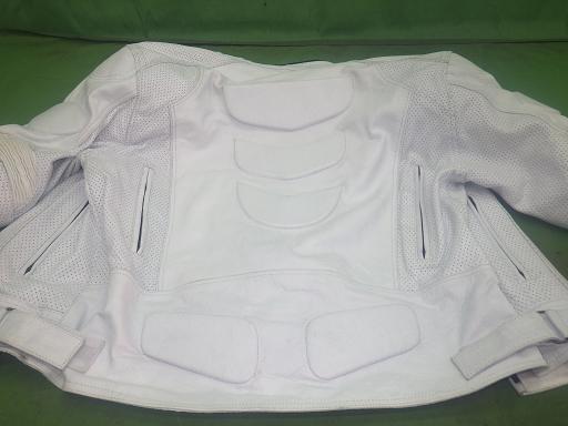 565012001　　クリックすると、もっと大きい画像を表示