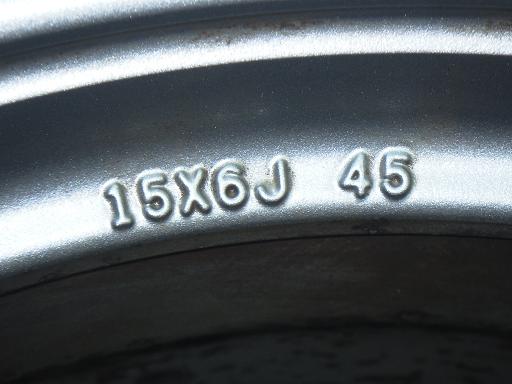 565910001　　クリックすると、もっと大きい画像を表示