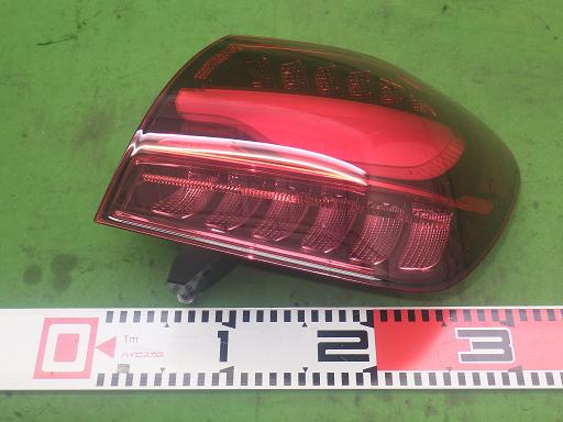 563928004　　クリックすると、もっと大きい画像を表示