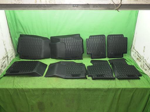 565258006　　クリックすると、もっと大きい画像を表示