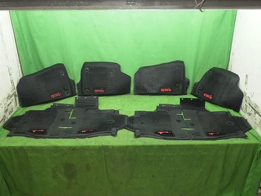 565258007　　クリックすると、もっと大きい画像を表示