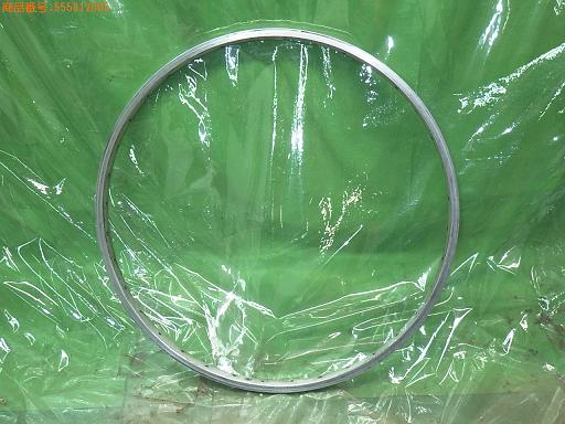 555812005　　クリックすると、もっと大きい画像を表示