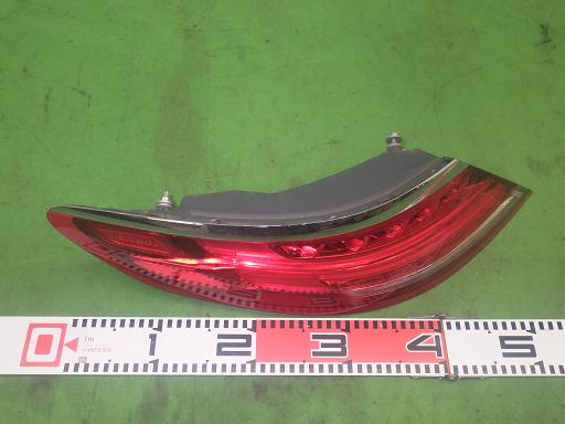 563188001　　クリックすると、もっと大きい画像を表示