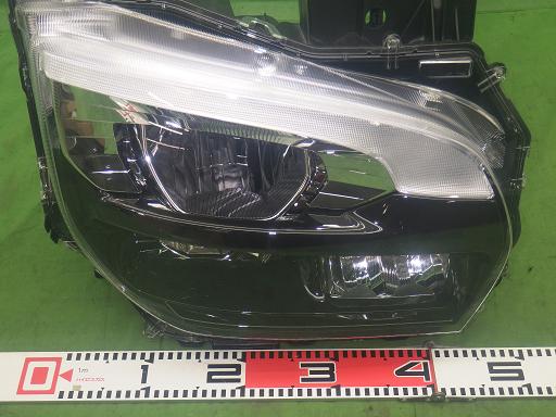 564362001　　クリックすると、もっと大きい画像を表示