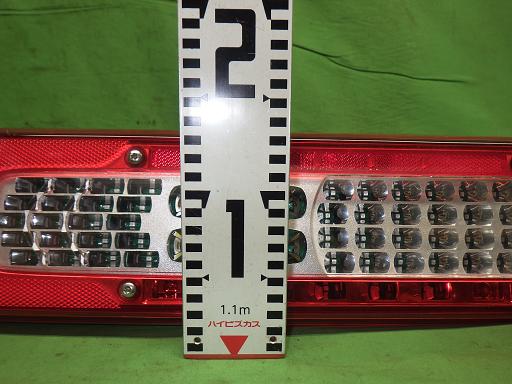 564081003　　クリックすると、もっと大きい画像を表示