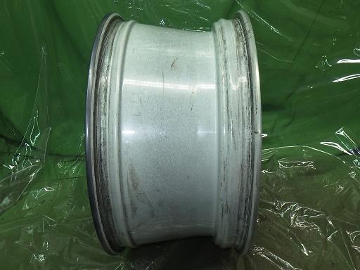 565189001　　クリックすると、もっと大きい画像を表示