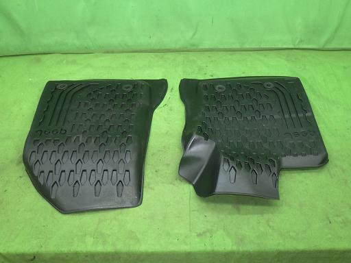 565258005　　クリックすると、もっと大きい画像を表示