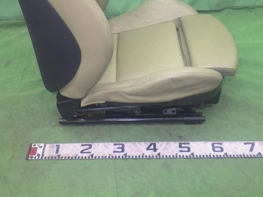 565481007　　クリックすると、もっと大きい画像を表示