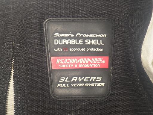 565903002　　クリックすると、もっと大きい画像を表示