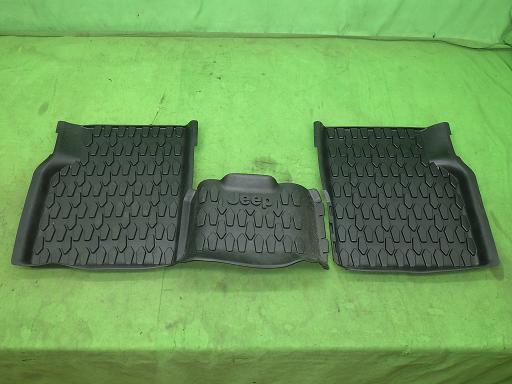 565258005　　クリックすると、もっと大きい画像を表示