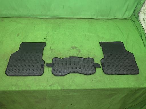 565258008　　クリックすると、もっと大きい画像を表示