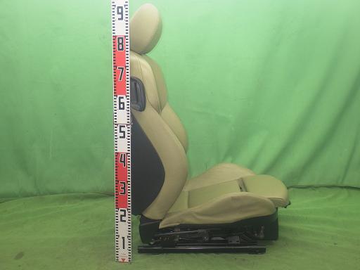 565481007　　クリックすると、もっと大きい画像を表示