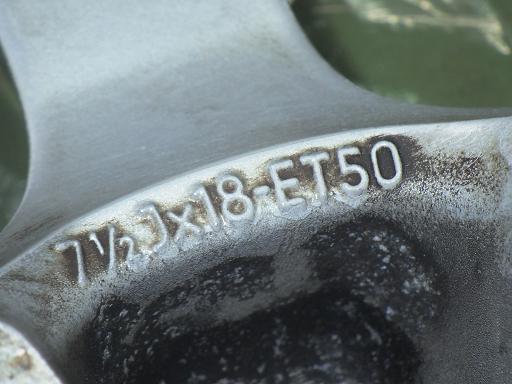 564710001　　クリックすると、もっと大きい画像を表示