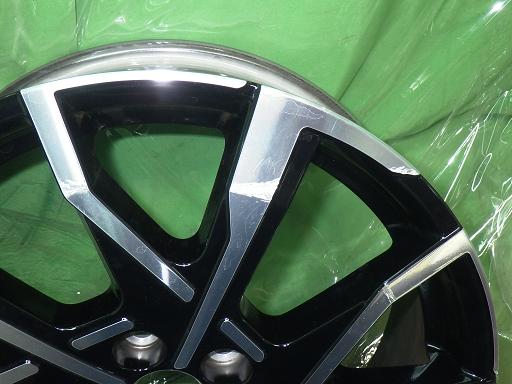 564830001　　クリックすると、もっと大きい画像を表示