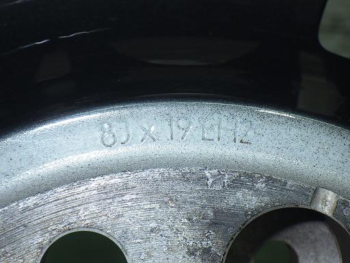 565189001　　クリックすると、もっと大きい画像を表示