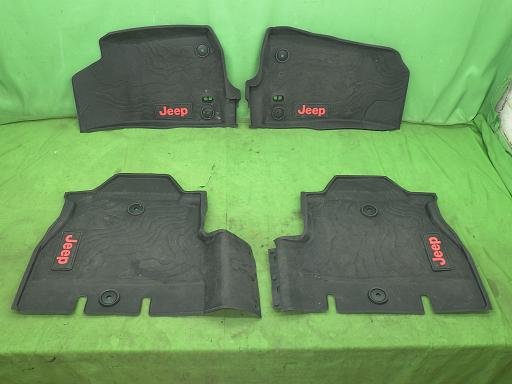 565258007　　クリックすると、もっと大きい画像を表示