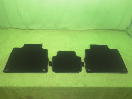 565284001　　クリックすると、もっと大きい画像を表示