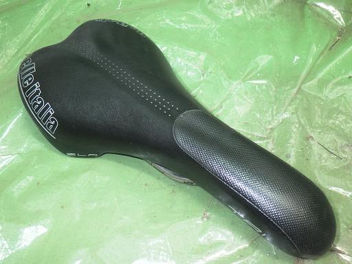 565744001　　クリックすると、もっと大きい画像を表示