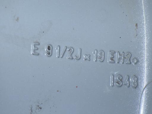 566118001　　クリックすると、もっと大きい画像を表示