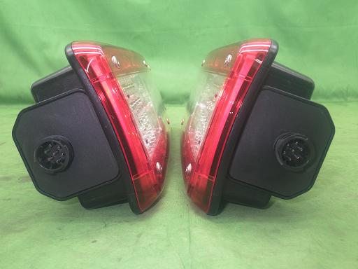 564411001　　クリックすると、もっと大きい画像を表示