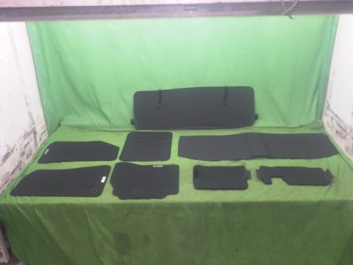 565258009　　クリックすると、もっと大きい画像を表示