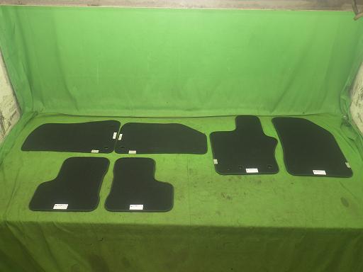 565264004　　クリックすると、もっと大きい画像を表示