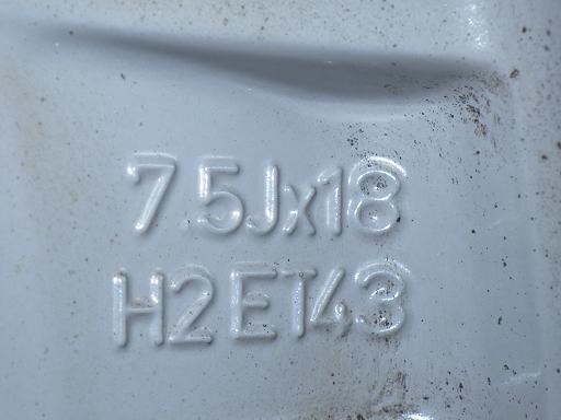 564684001　　クリックすると、もっと大きい画像を表示