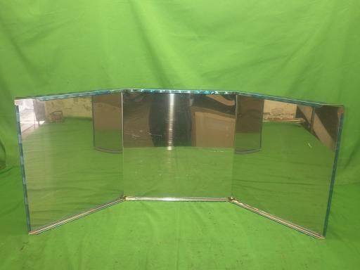 566311004　　クリックすると、もっと大きい画像を表示