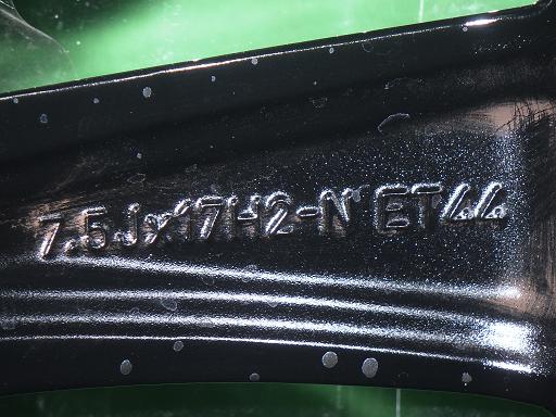 563568001　　クリックすると、もっと大きい画像を表示